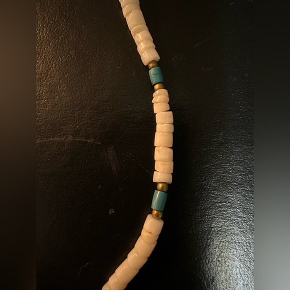 Vintage White Shell & Turquoise Surfers Necklace - Picture 5 of 6